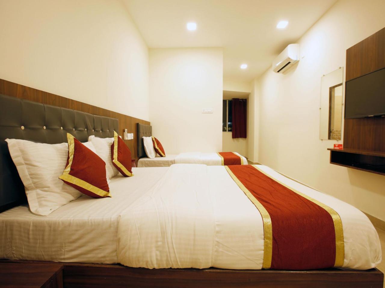 Hotel Ak International Ullal Экстерьер фото